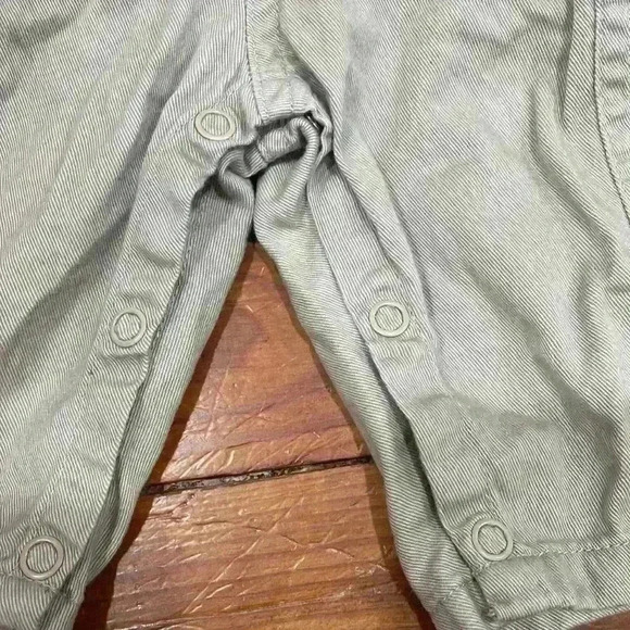 Vintage baby khaki overalls with football patches 7 to 9 months 100% cotton - Picture 4 of 8